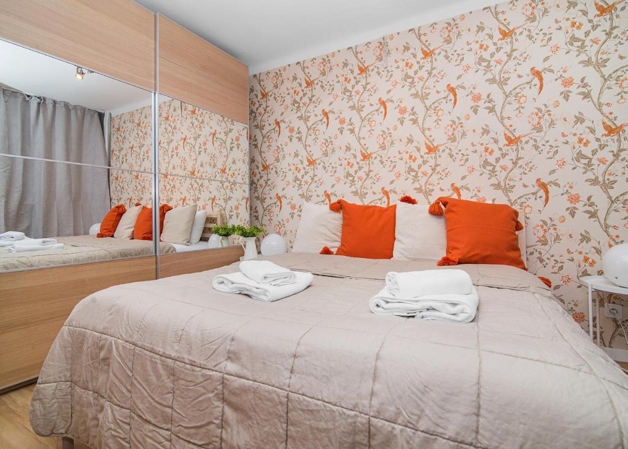 Central Apartments Grzybowska Warsawa Bagian luar foto